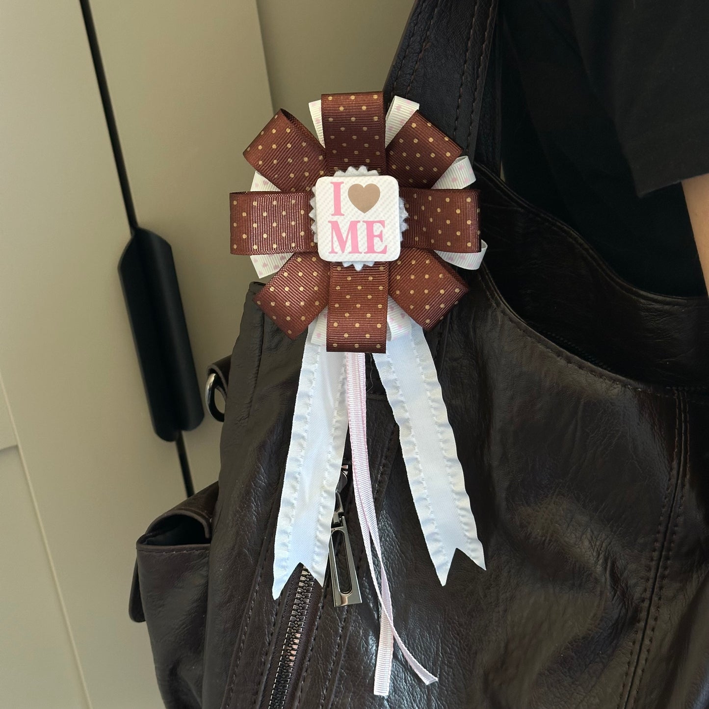 handmade i 🤎 me rosette