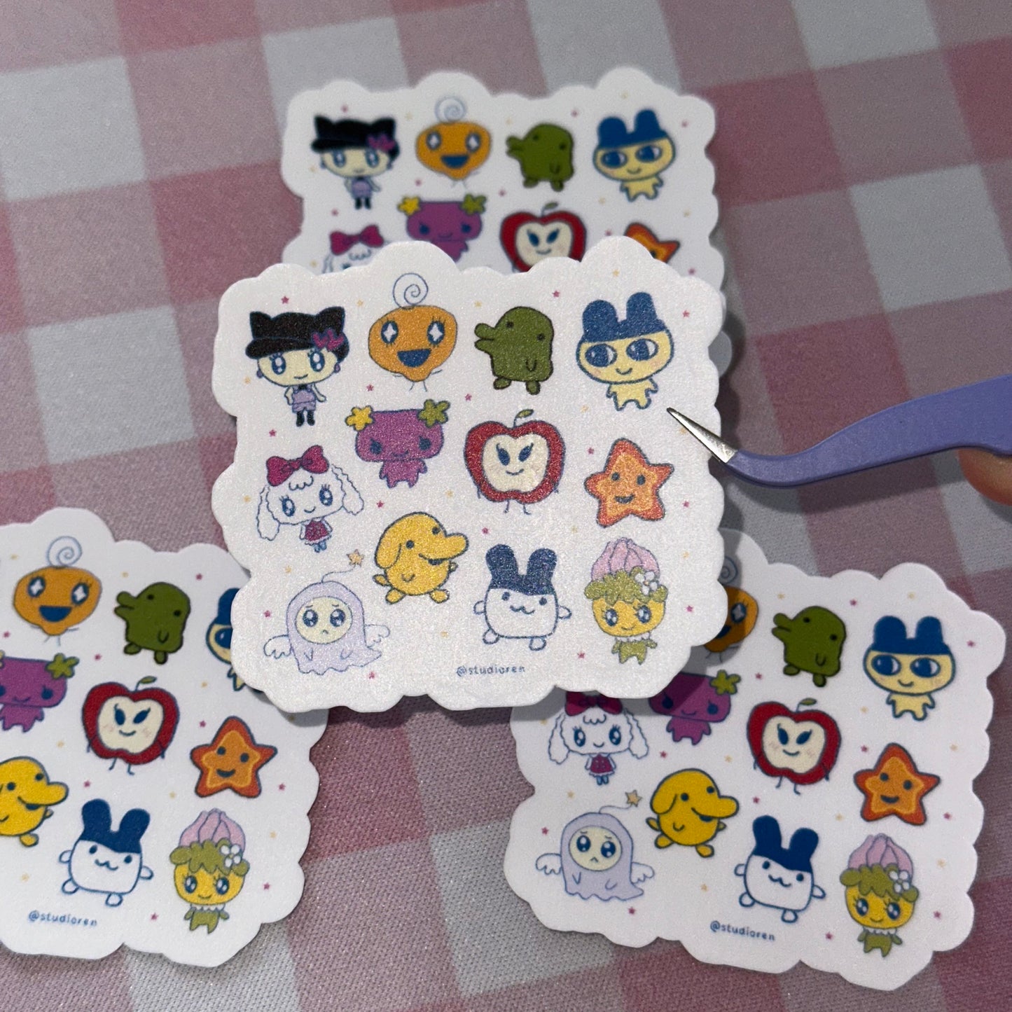 Tamagotchi friends sticker flake
