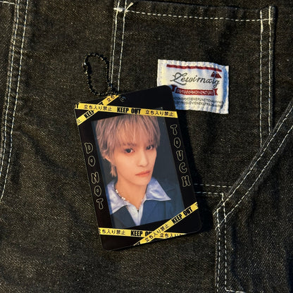 Do not touch photocard holder