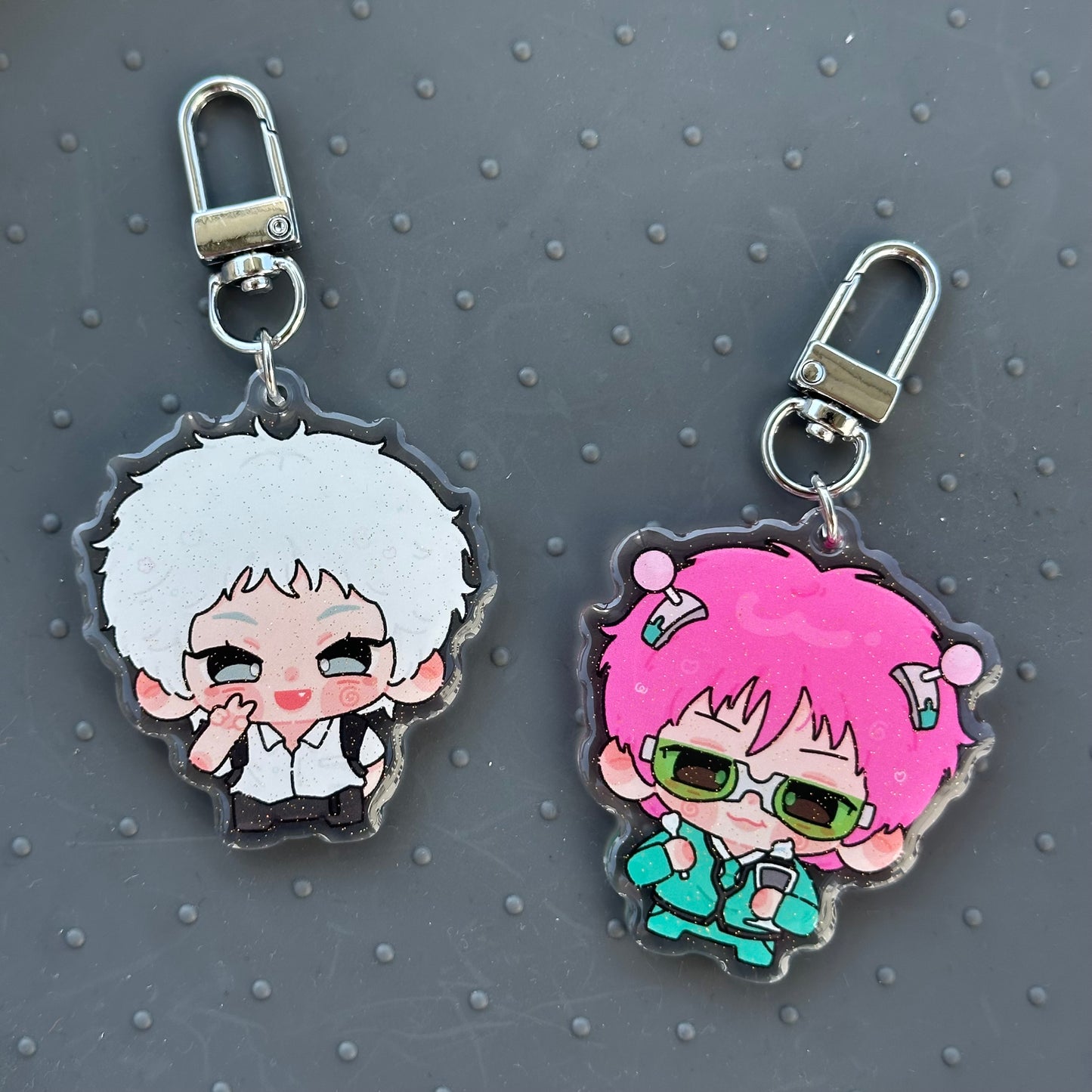 saiki & hikaru glitter keychains