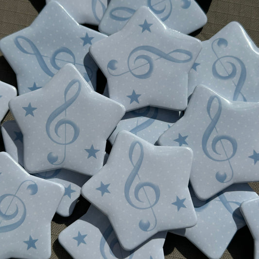 baby blue music star badge