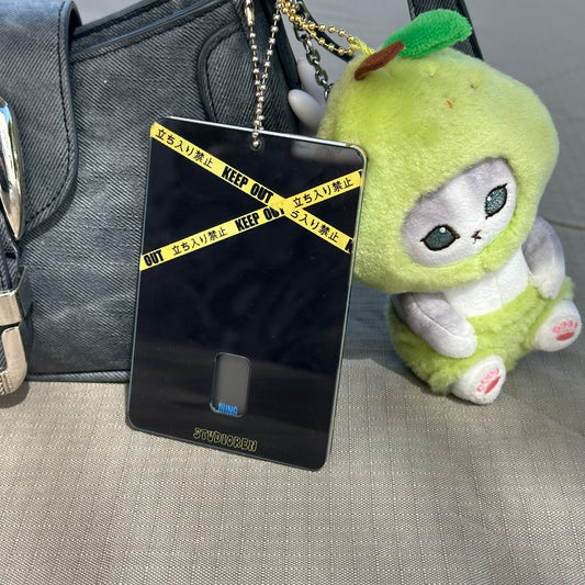 Do not touch photocard holder