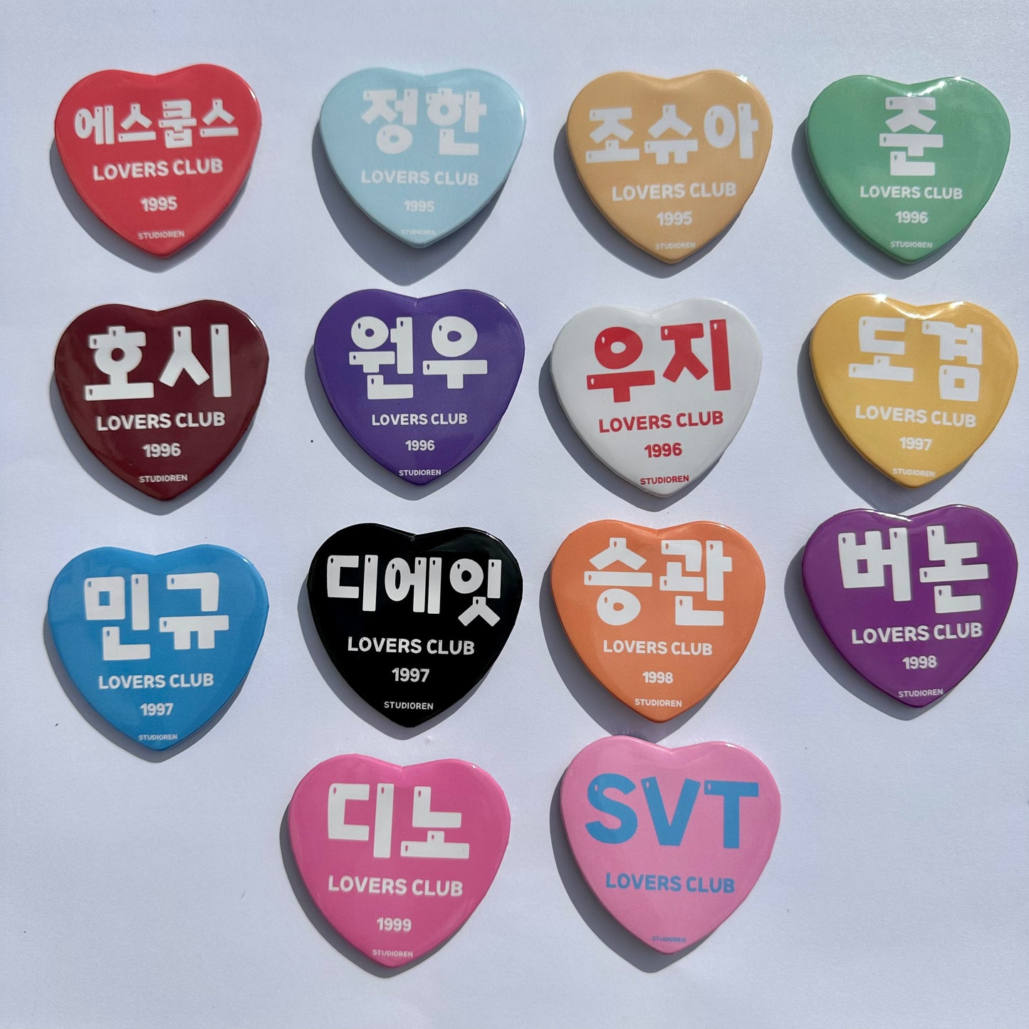 Seventeen Lovers club heart badges