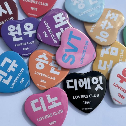 Seventeen Lovers club heart badges